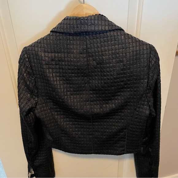 Freda’s made in Canada blazer black - Picture 6 of 10